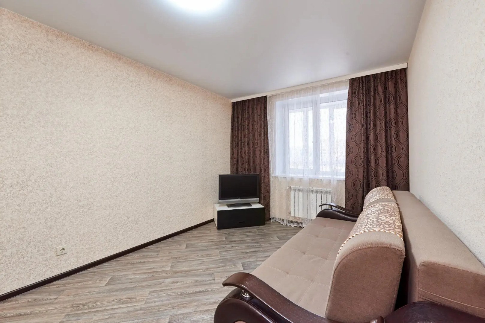 SutkiVIP (СуткиВИП)  на улице Бородина