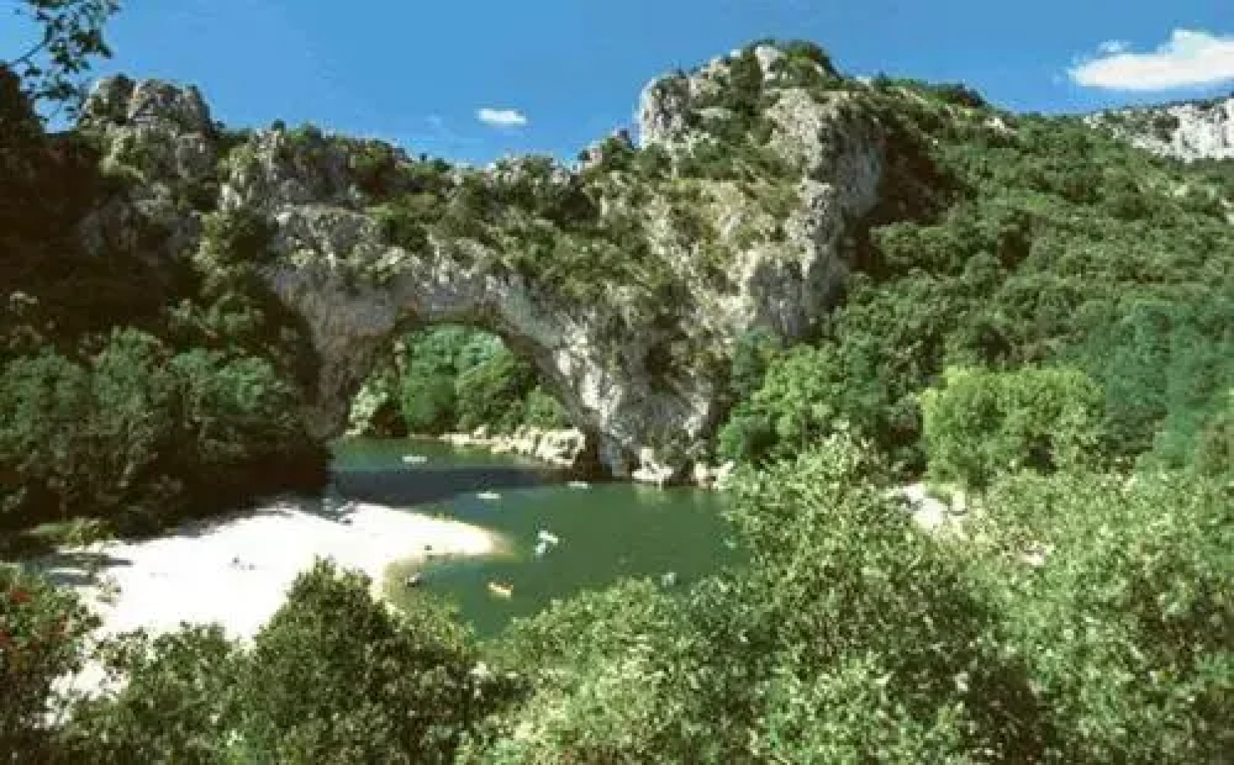 Domaine de Saint Cerice  en Ardèche Sud