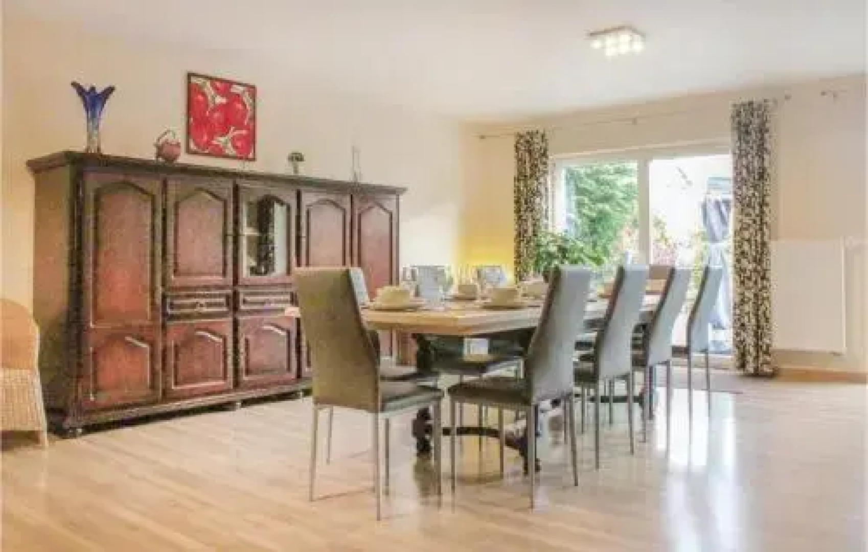 Four-Bedroom Holiday home Homsemstraat 83