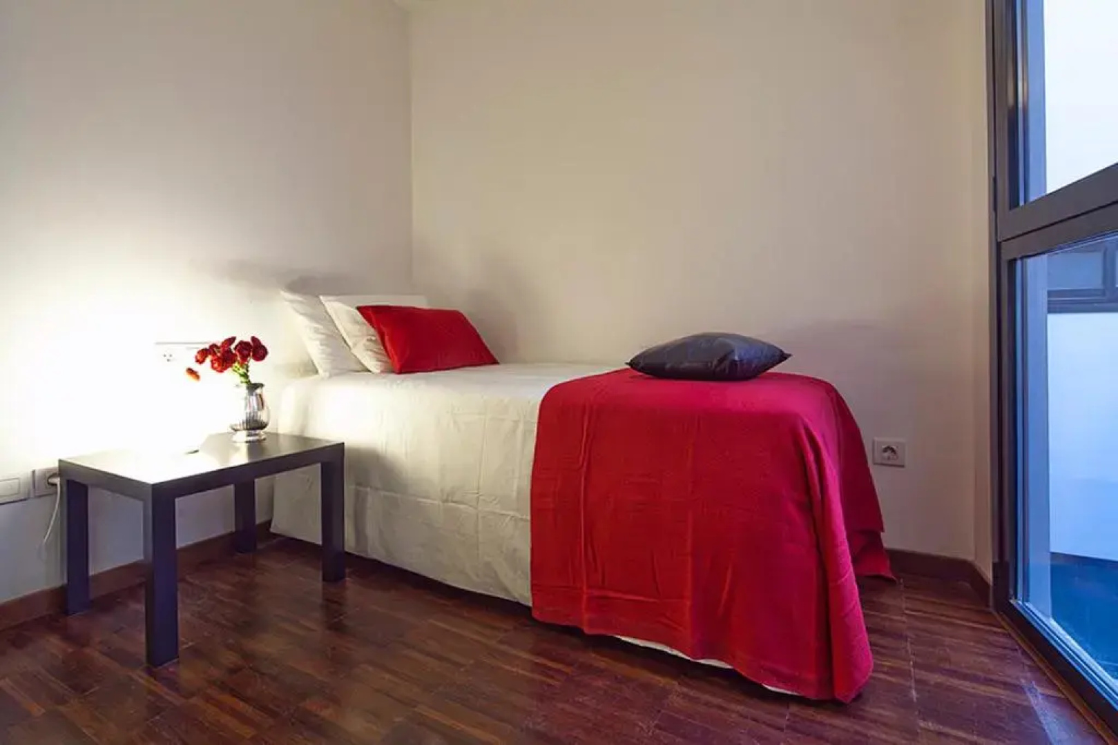 Apartment Barcelona Rentals - Sarria Apartments Near Center