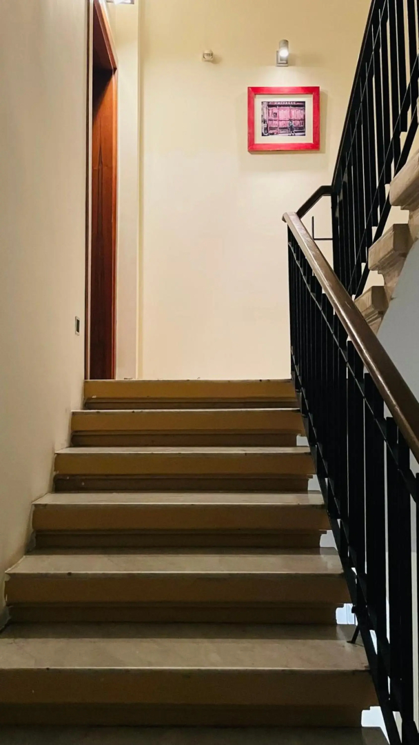Valletta Collection - Merchant Str Apartment with large yard