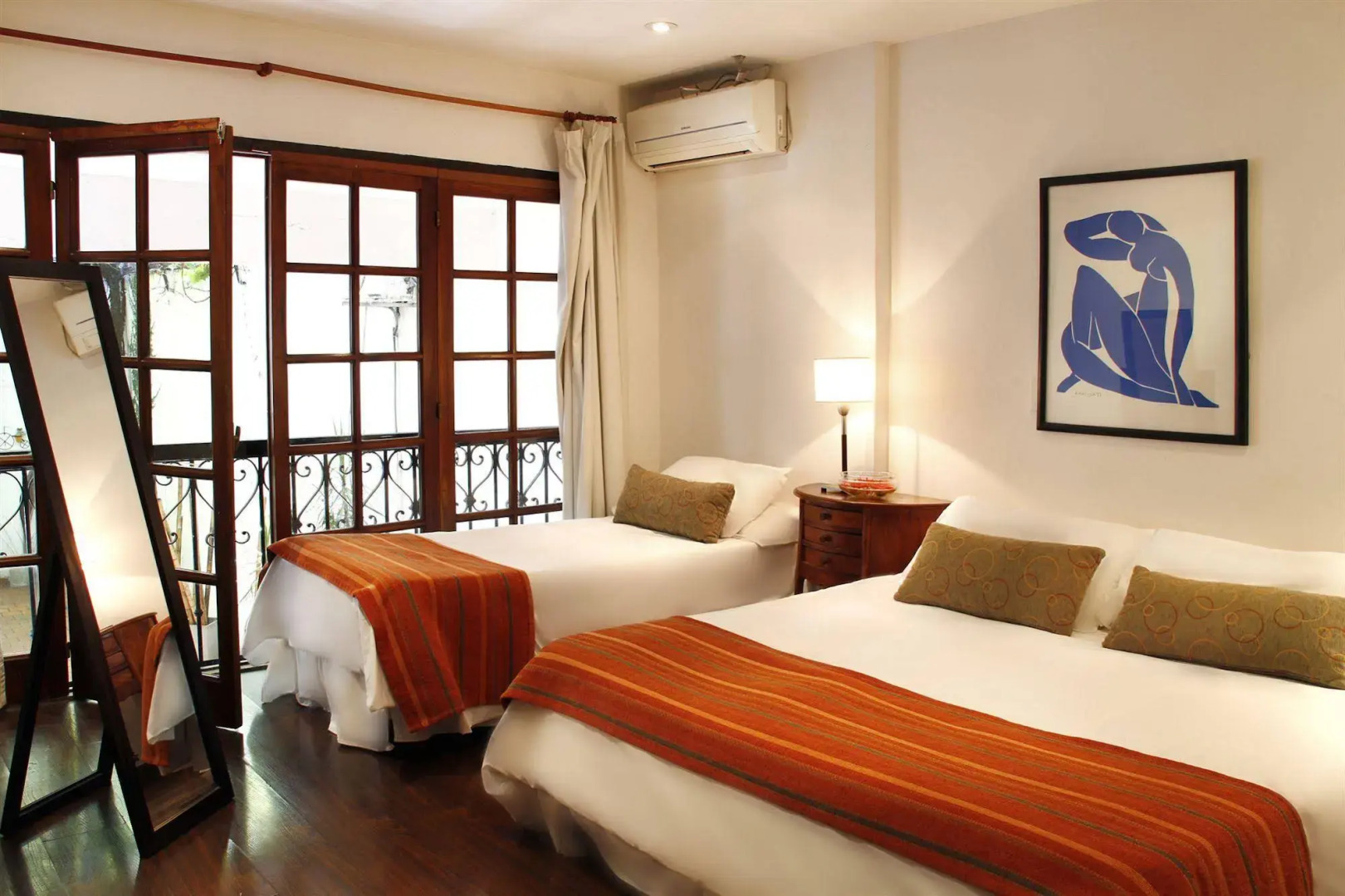 Jam Suites Boutique Hotel