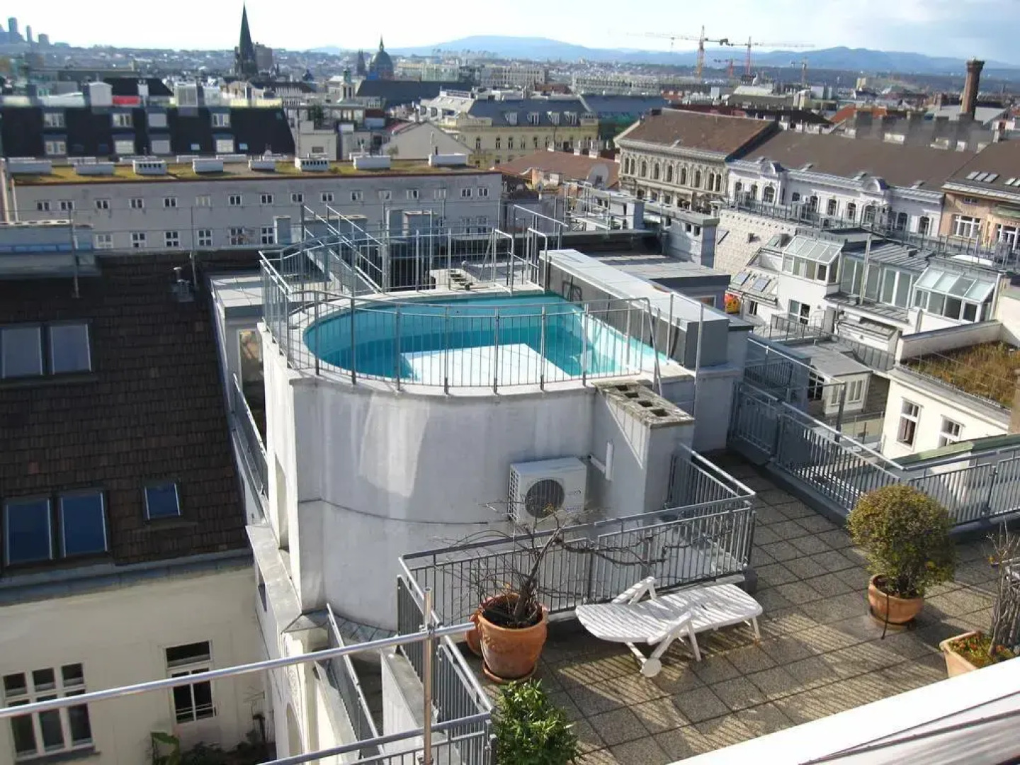 Living Vienna Apartment