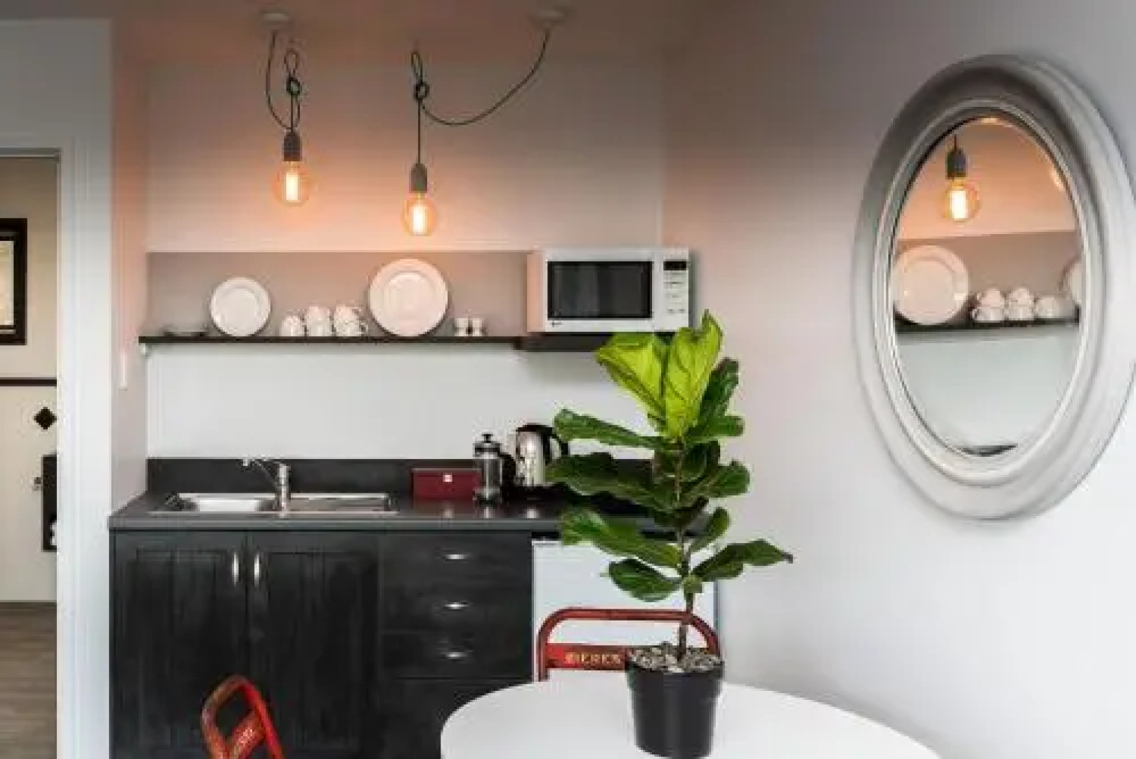 Triton Suites Motel