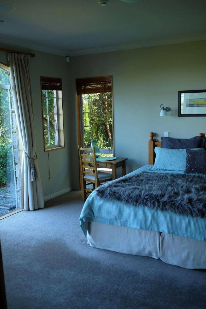 Acacia Bays Tauhara Sunrise Lodge