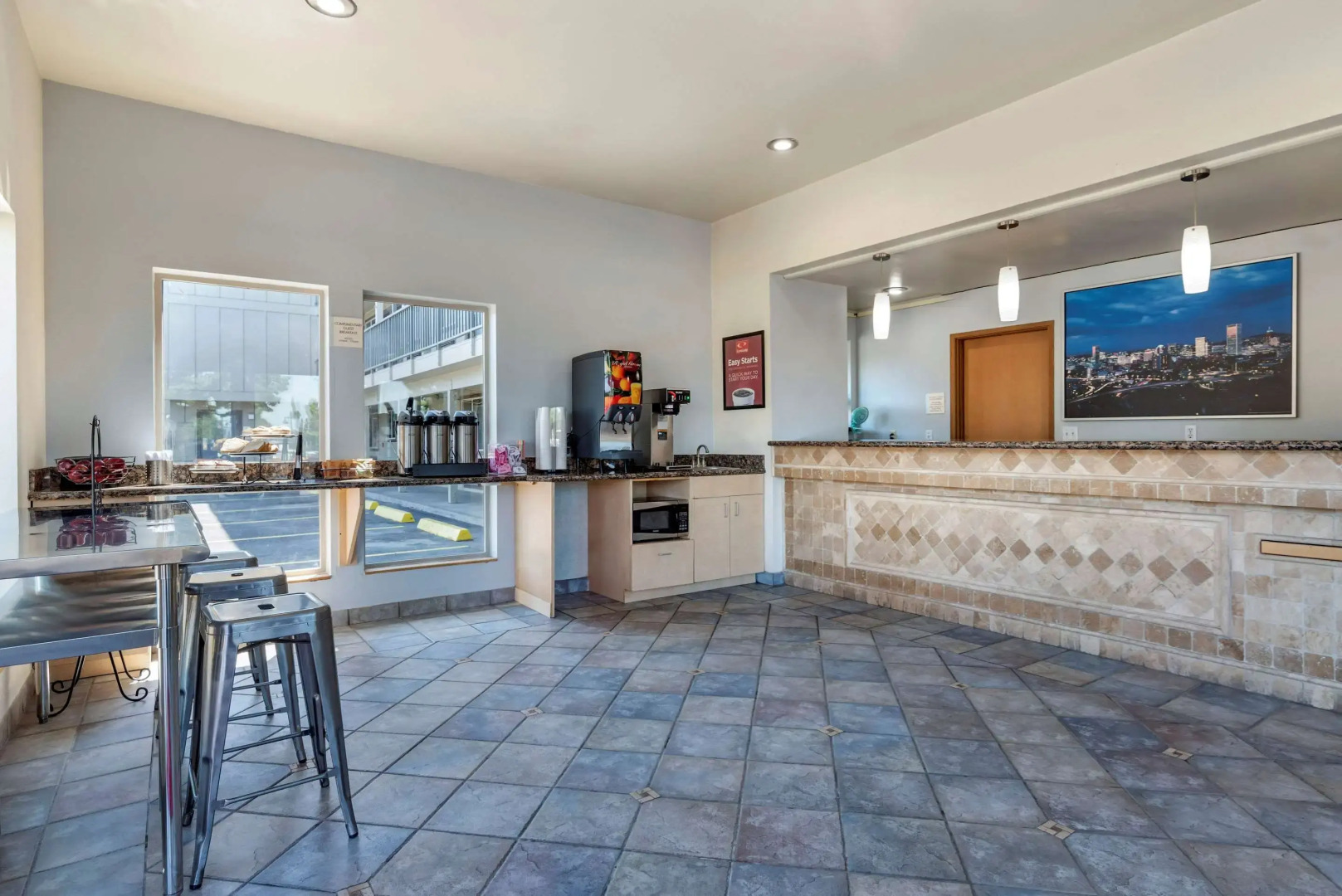 Econo Lodge Portland Airport