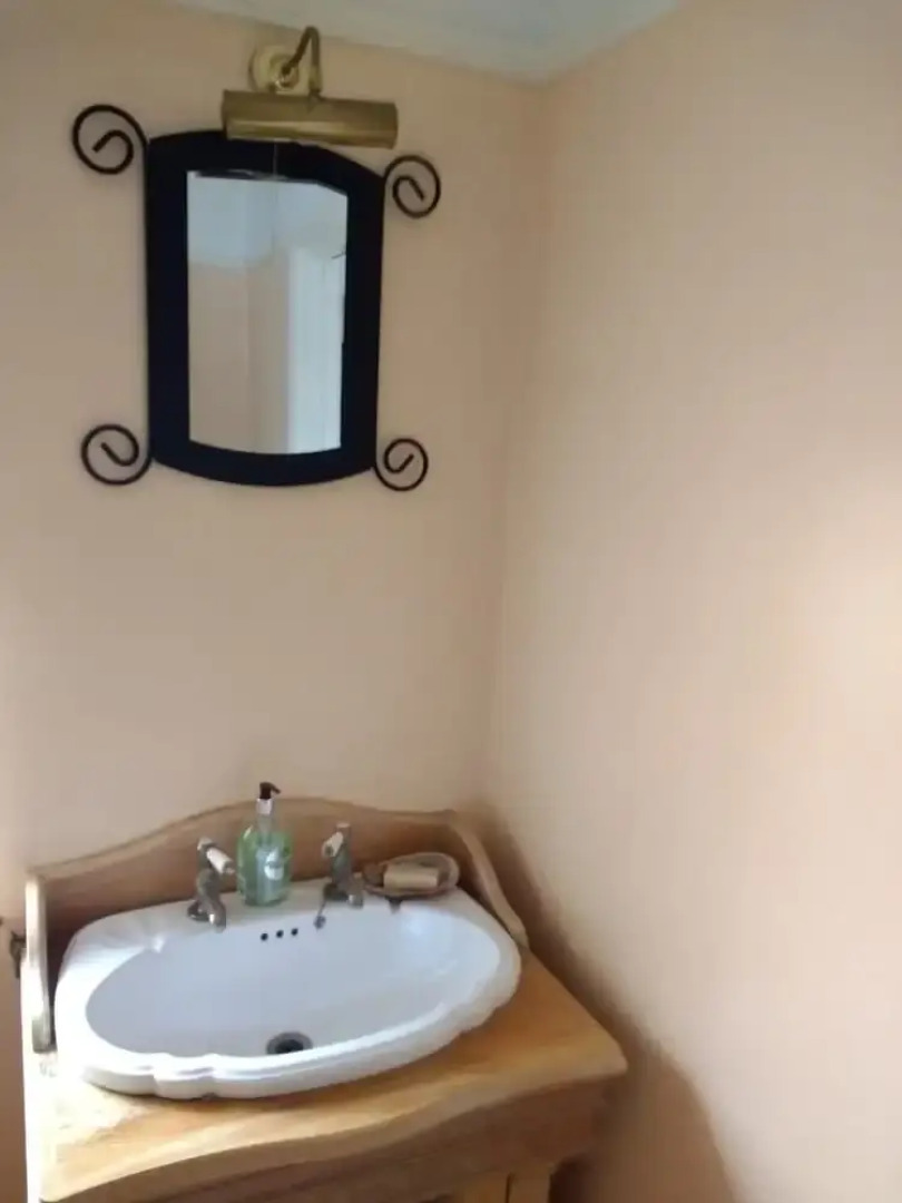 Three Bedroom Home With Garden in Brighton