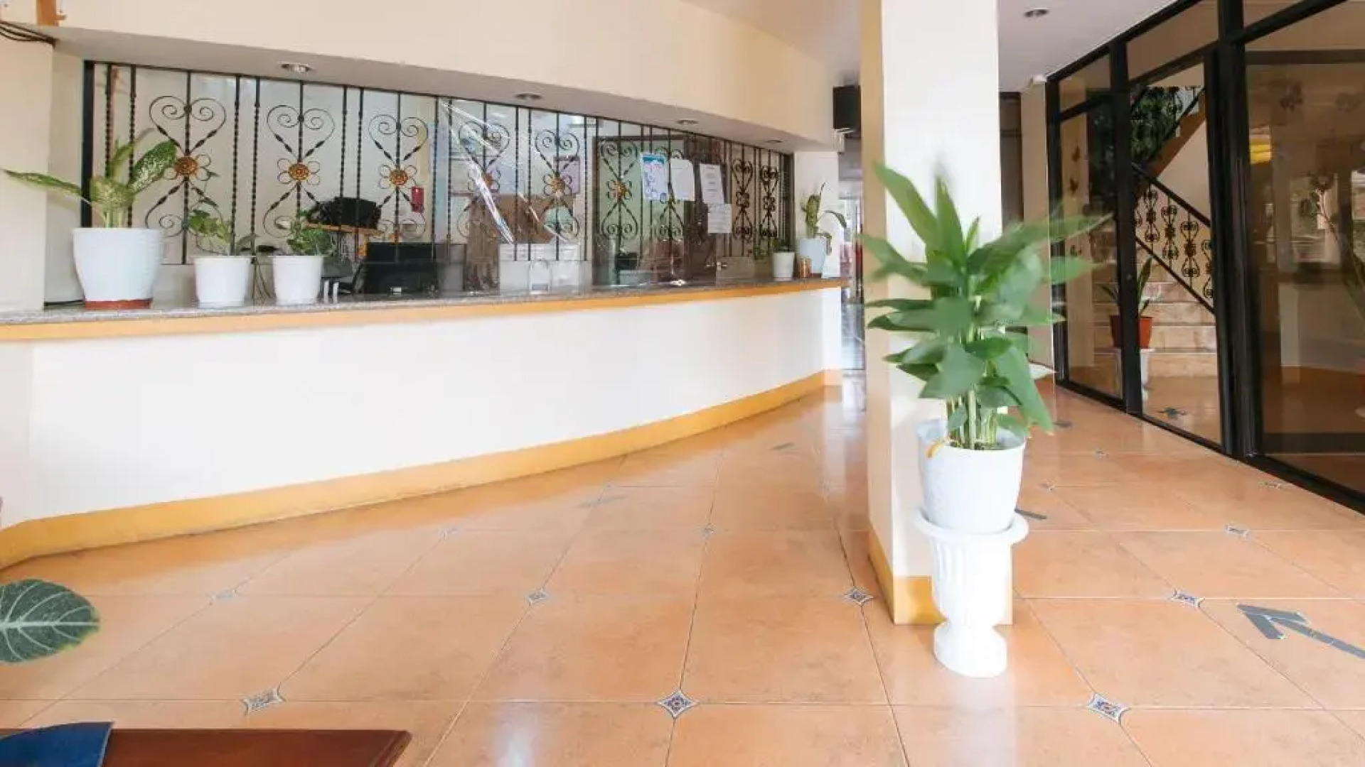 Reddoorz @ Golden Park Inn La Union