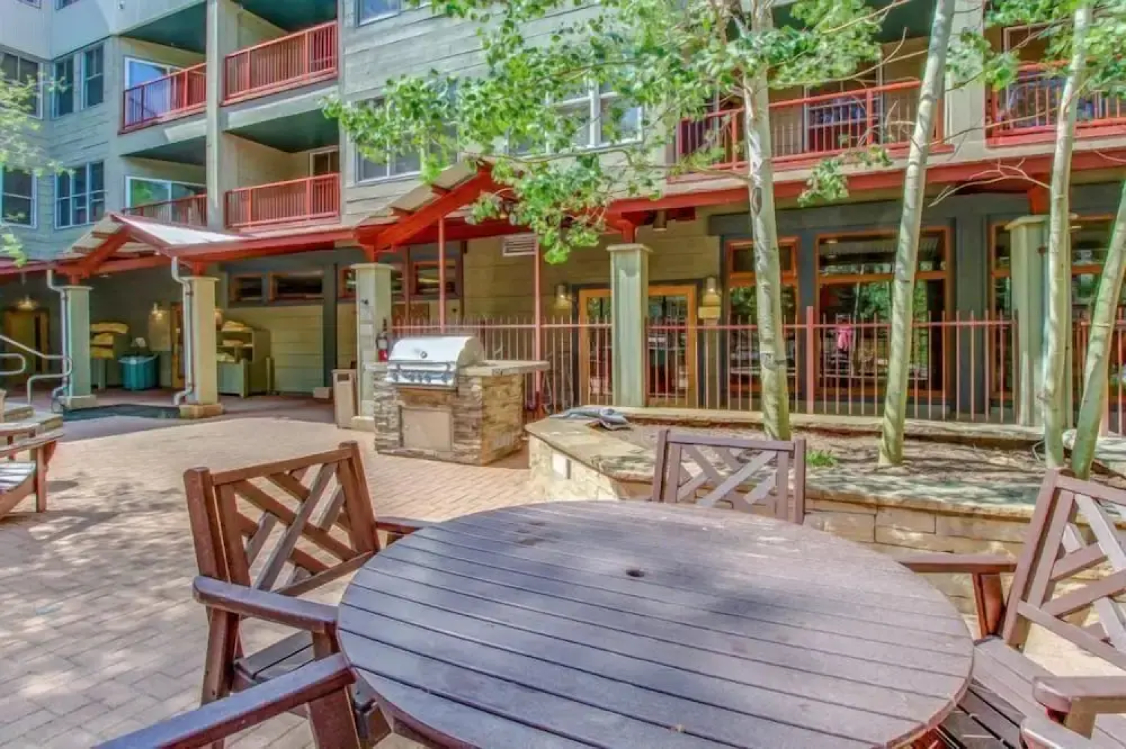 1 Bedroom Mountain Condo in the Heart of River Run Village within walking distance to ski lift