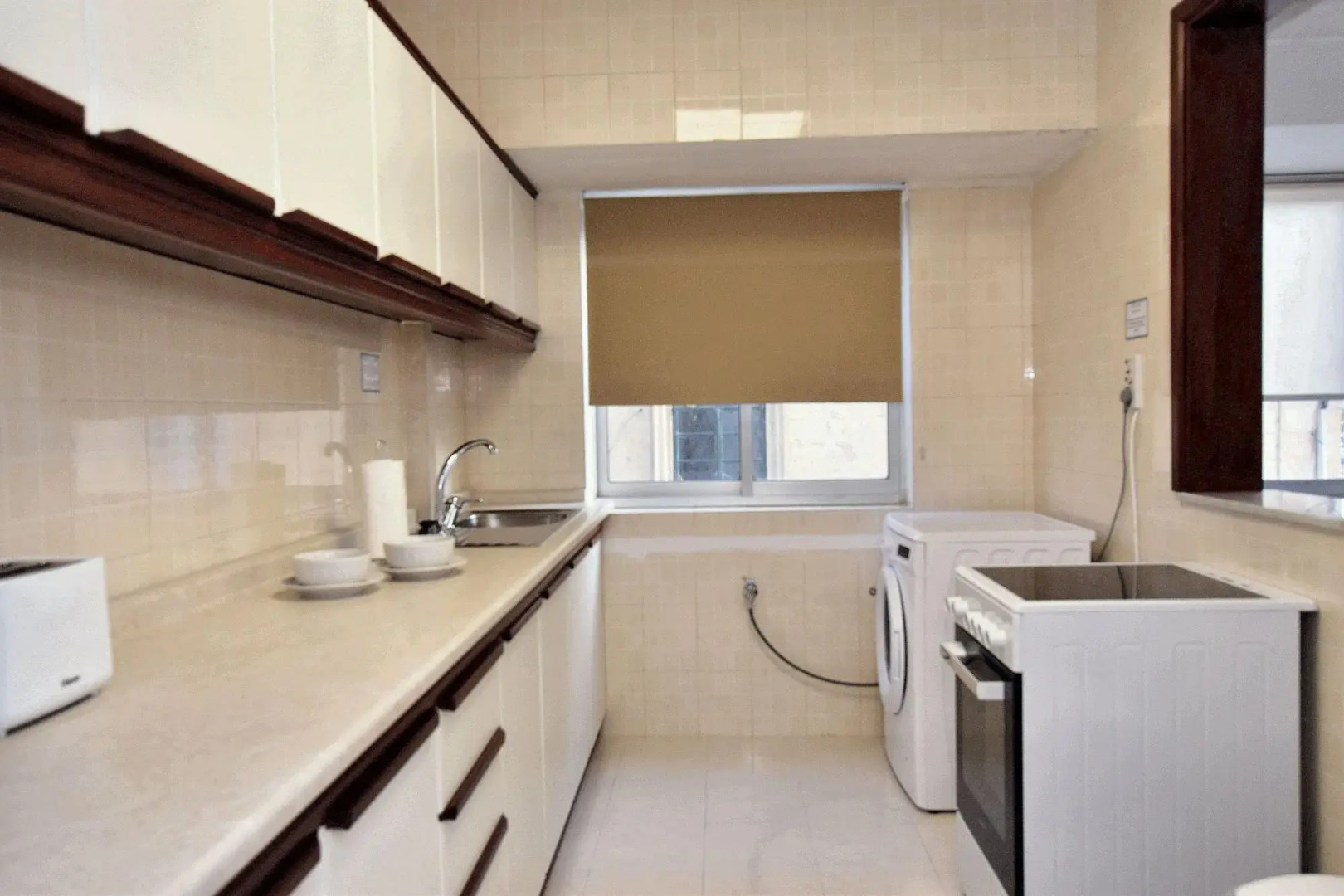 2 Bedroom Apartment - Spacious, Bright & Central - 4