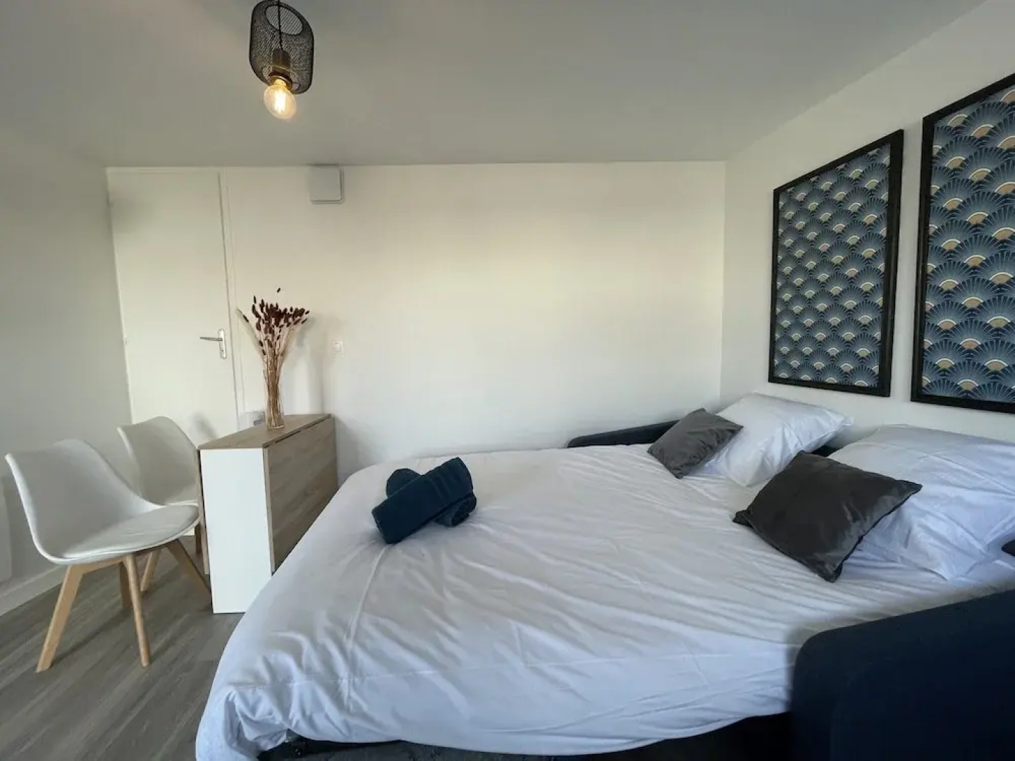 Apartment in Le Mans With Private Parking