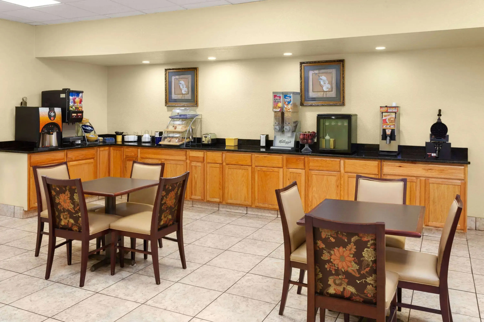 Days Inn by Wyndham Shelby