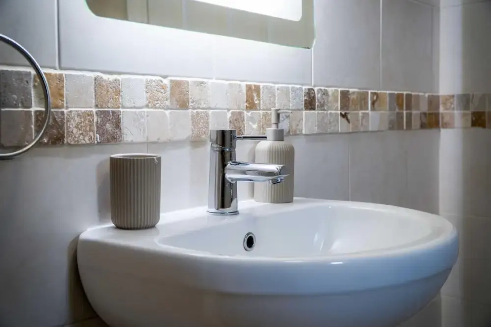 The Nook North Beach - 1 Bedroom Apartment - Tenby