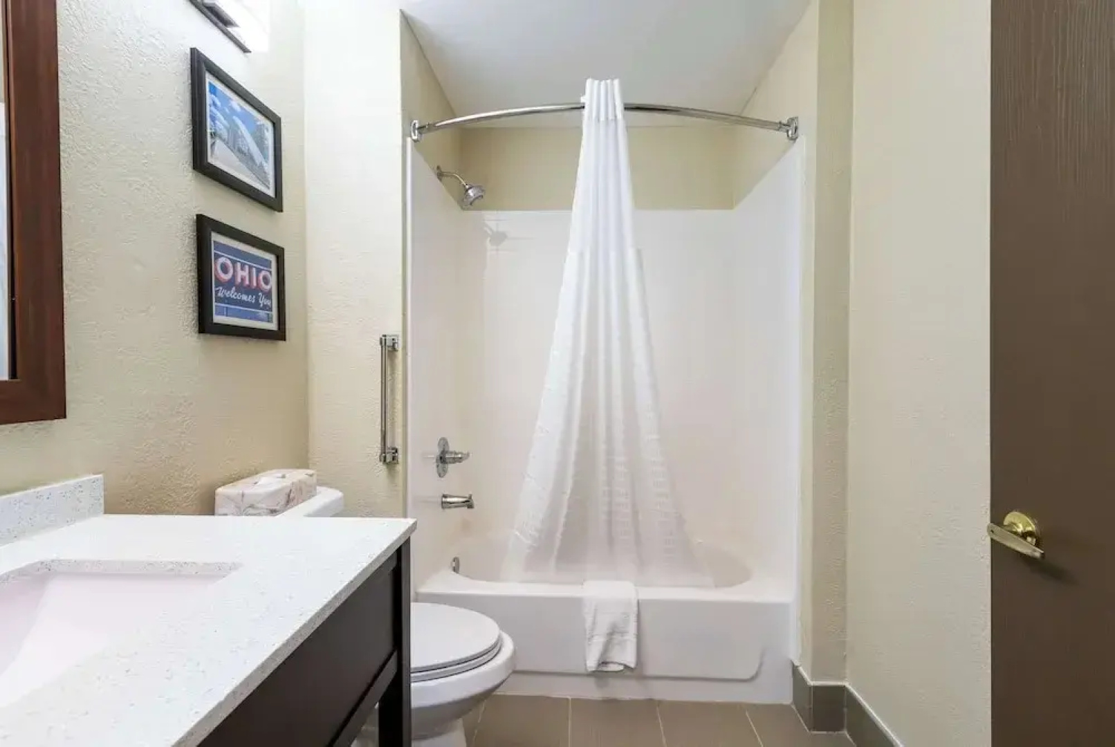 Baymont Inn & Suites Fairborn