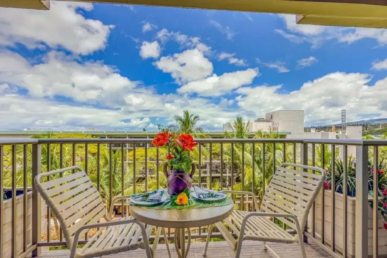 Whaler 6th Floor Oceanview Studio 0 Bedroom Condo by Redawning