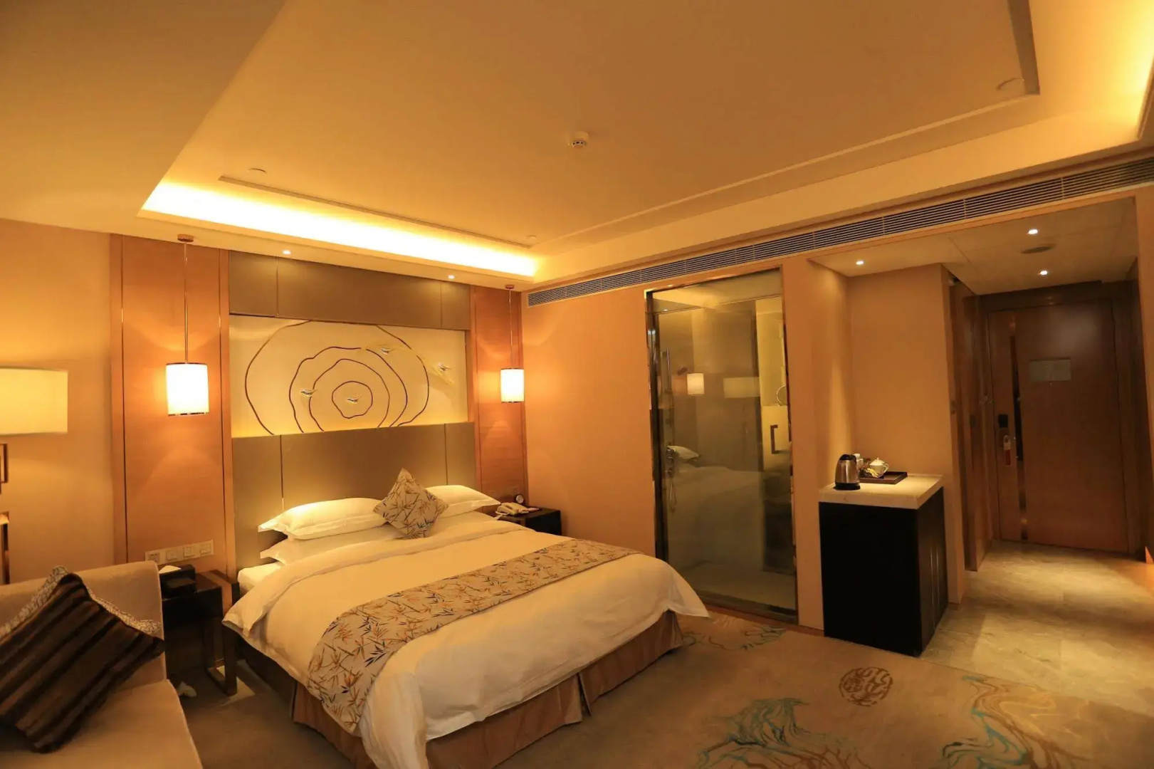 Ramada Yiyang Taojiang
