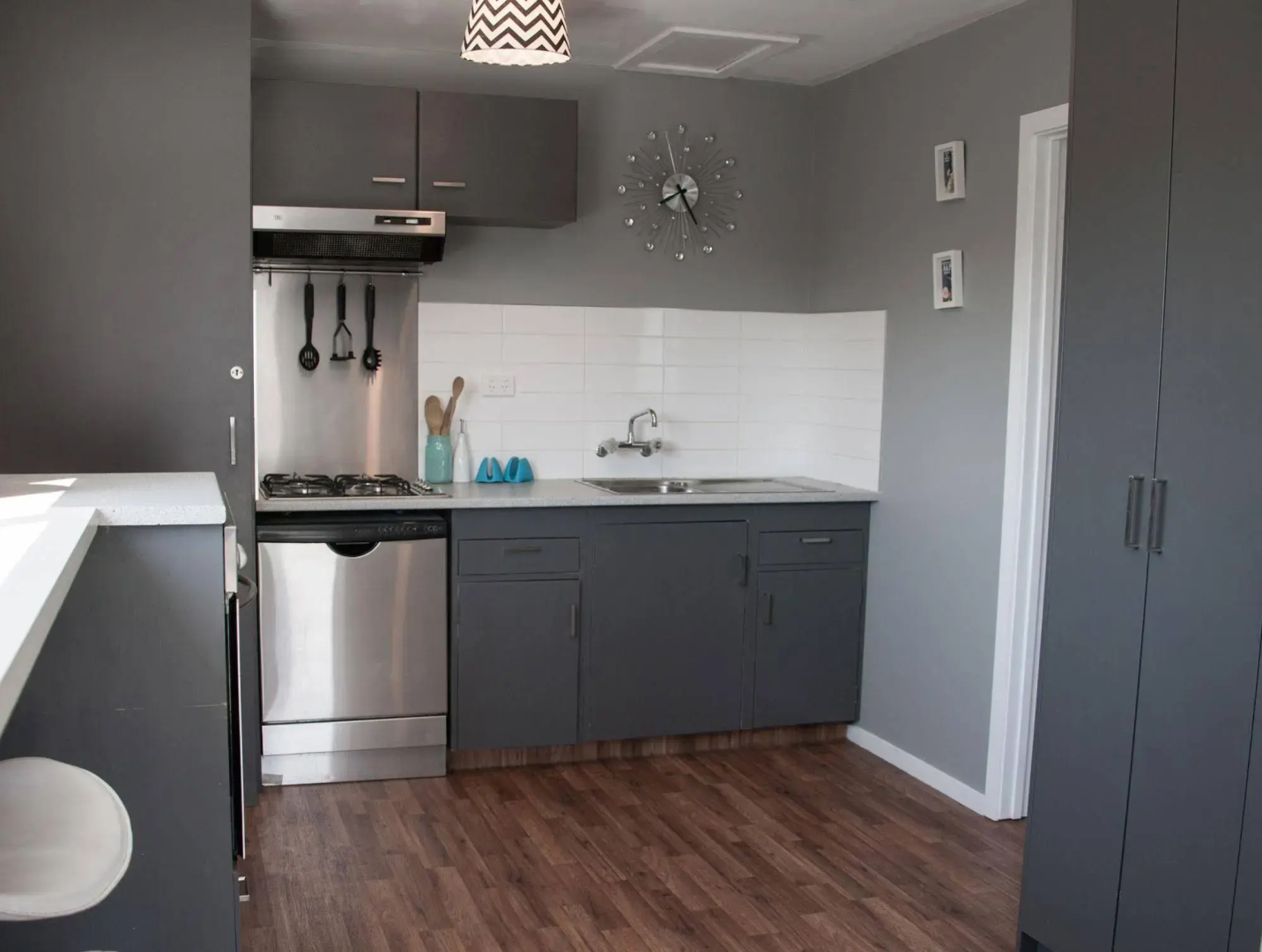 Pinedale Lodge & Apartment