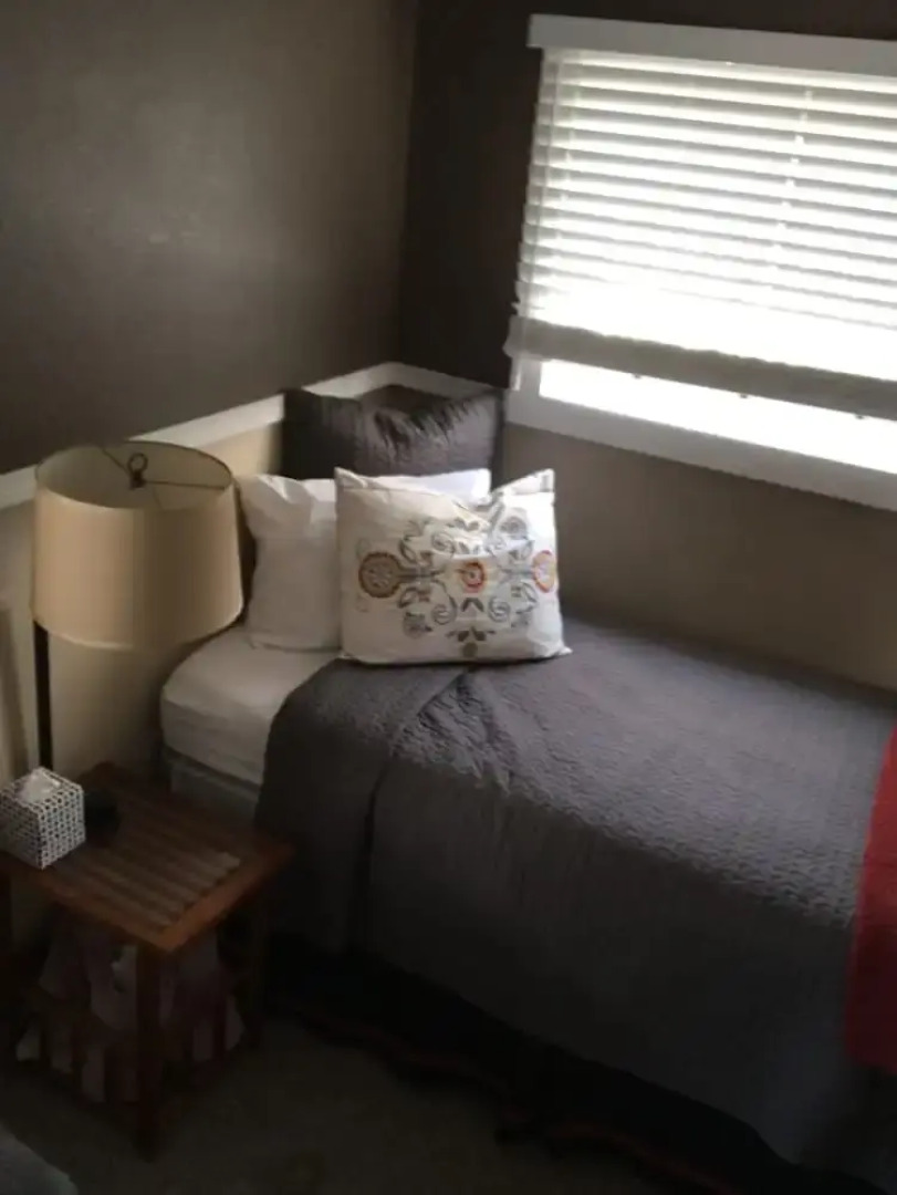 White House Inn on the Waterfront