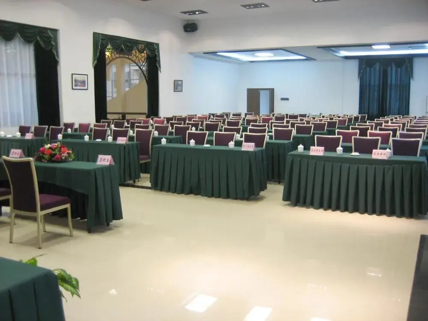 Jasper International Hotel