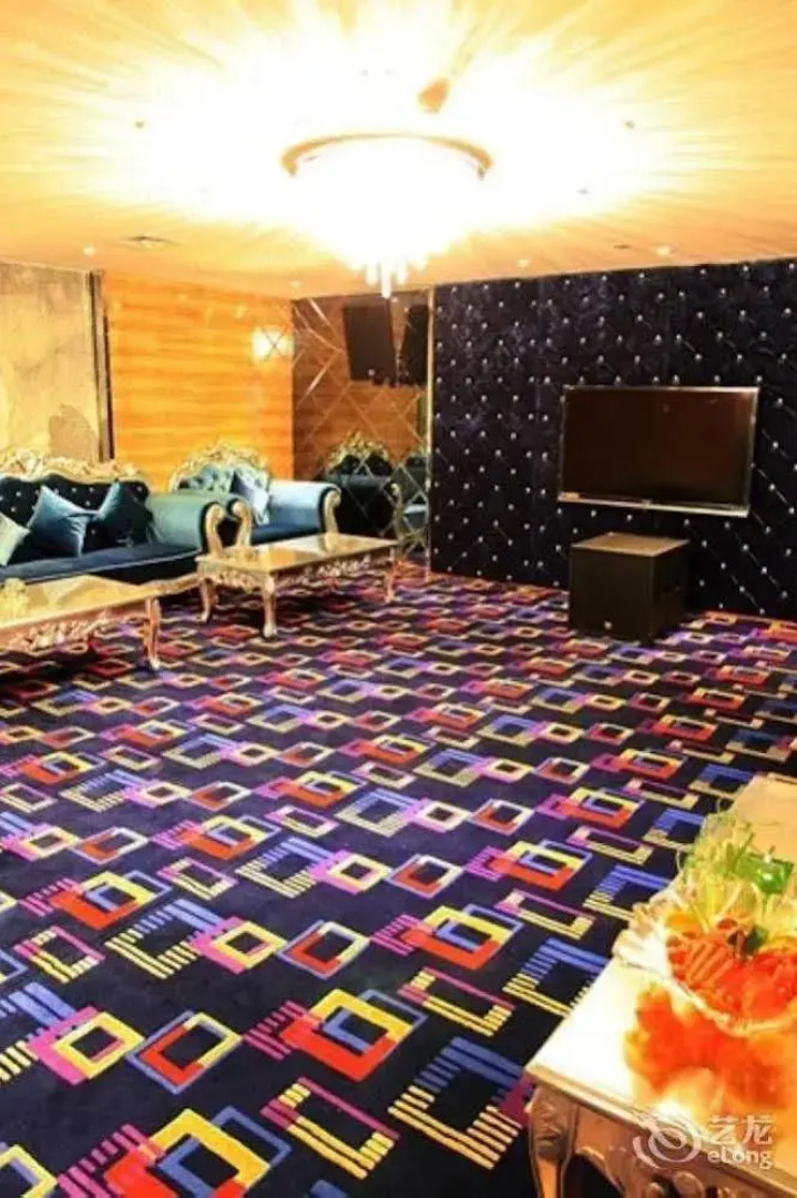 Nanjing Zifeng Suoshi Holiday Hotel