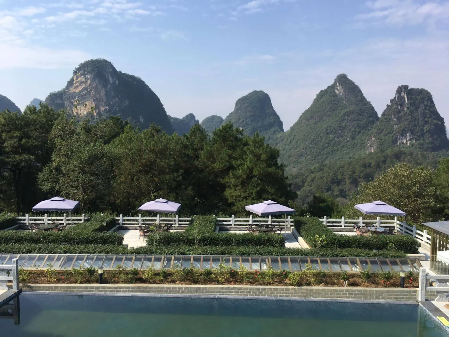 Yangshuo Mountain Top Retreat