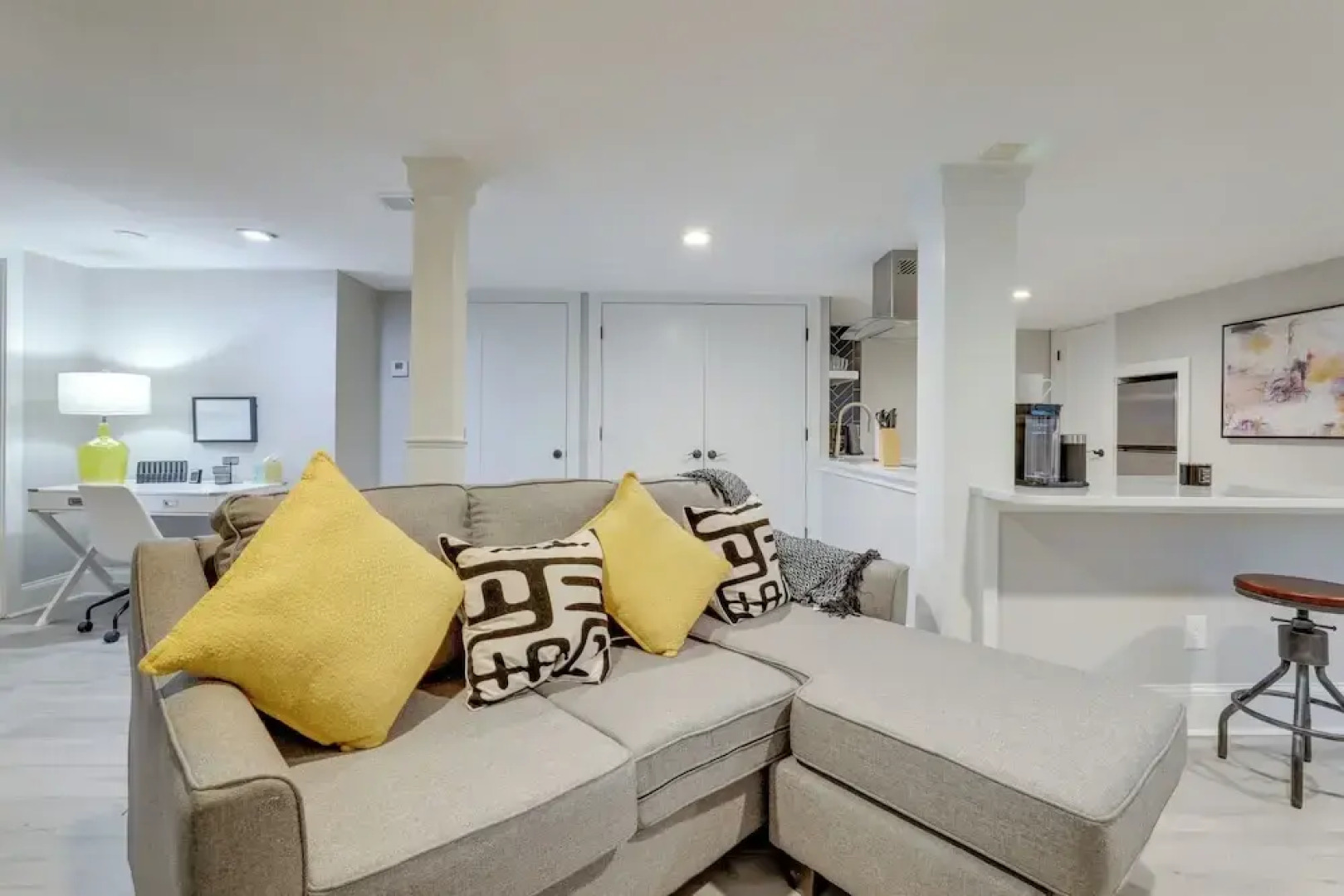 Modern Decatur Getaway ~ 8 Mi to Downtown Atlanta!