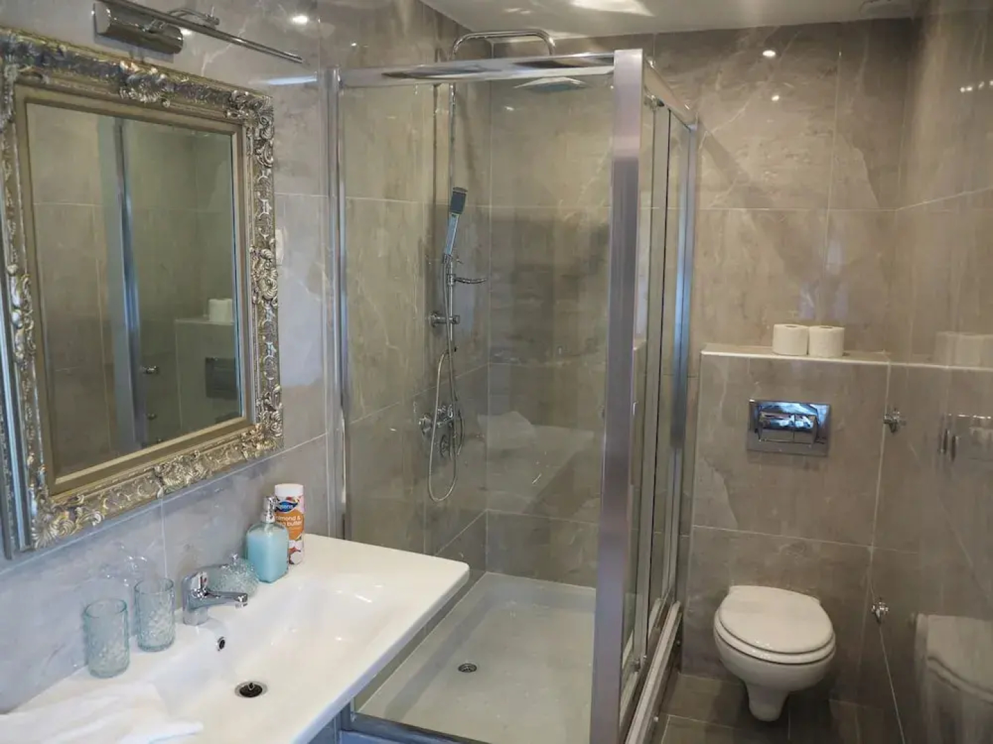 Guest house Sara Latin