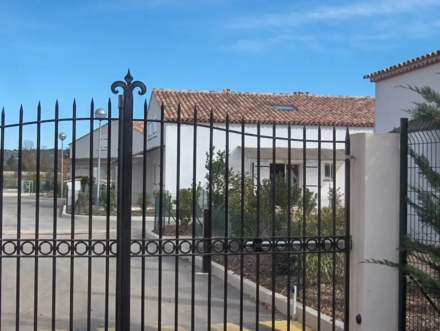 House With one Bedroom in Tourrettes, With Pool Access, Enclosed Garde