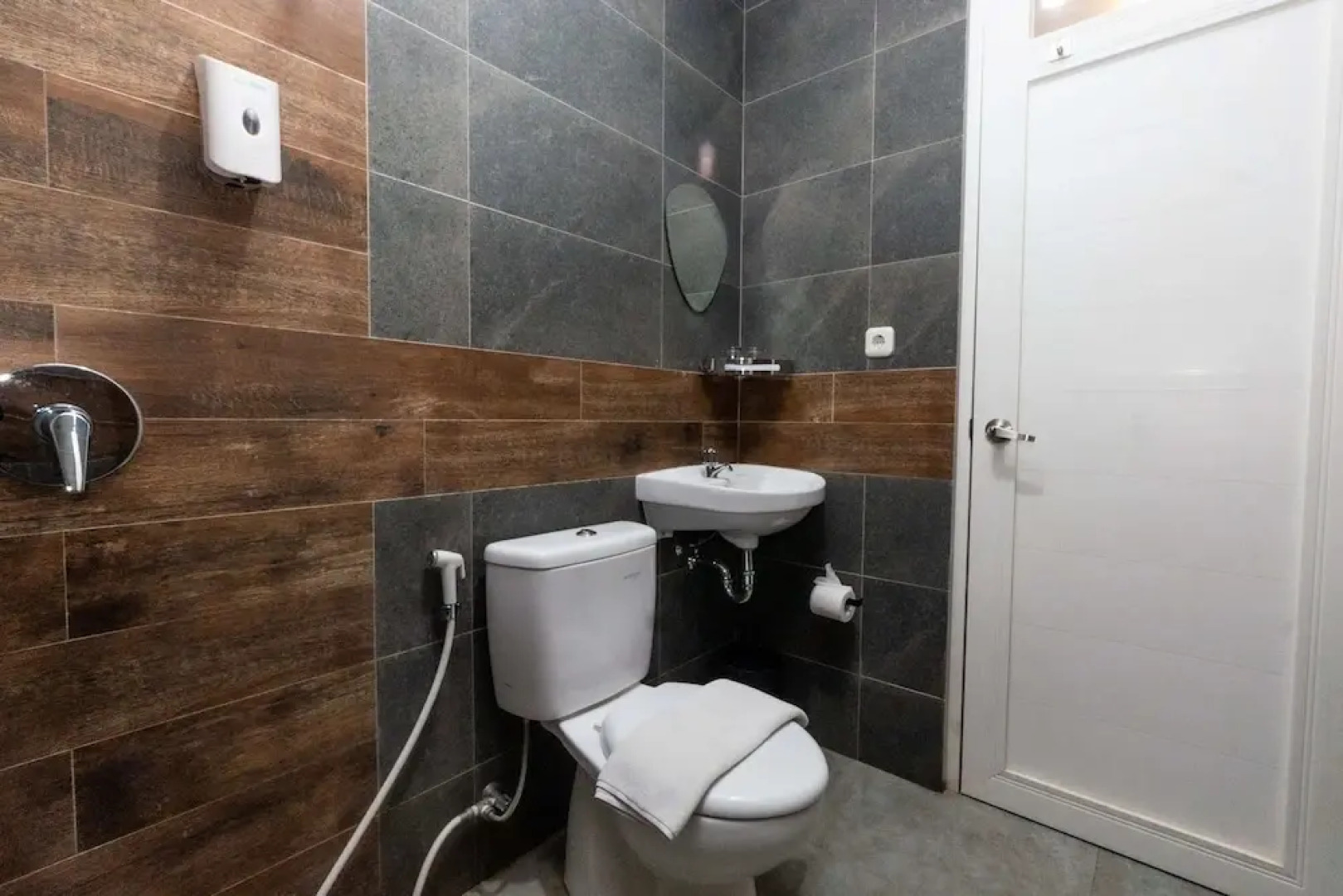 Summerville Hotel & Coffee Shop