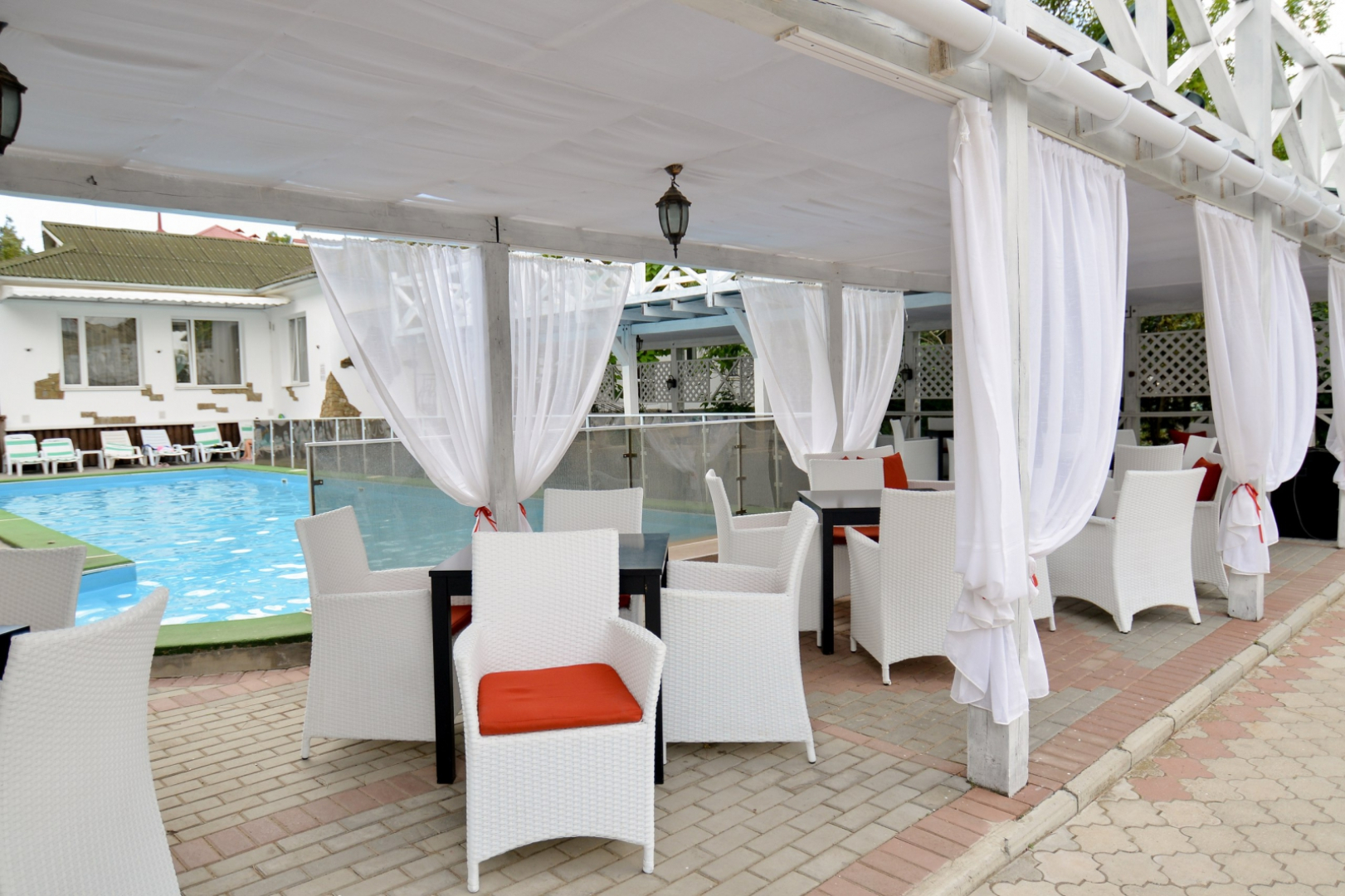 Корона(Евпатория)