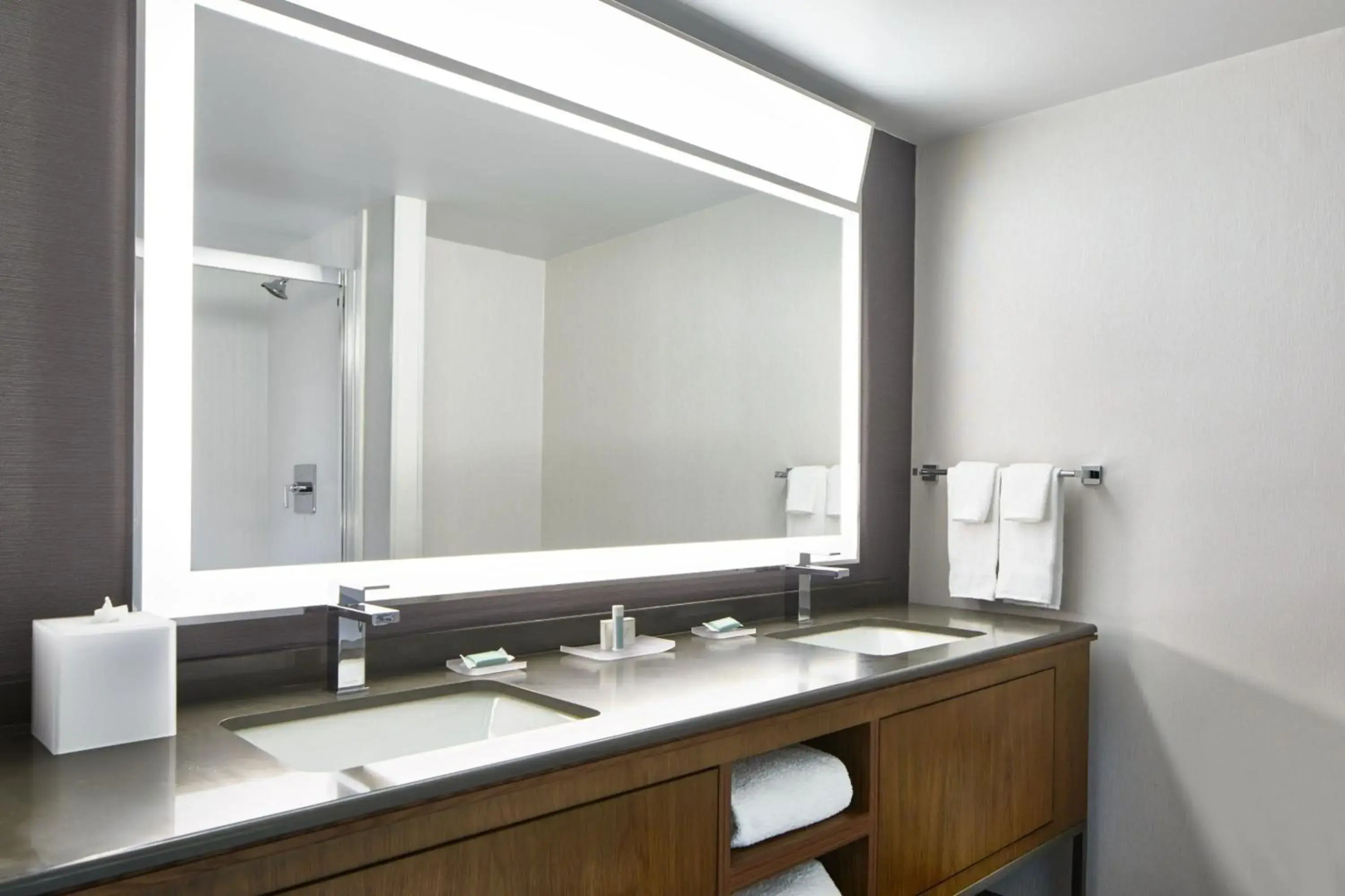 Courtyard By Marriott Detroit Downtown