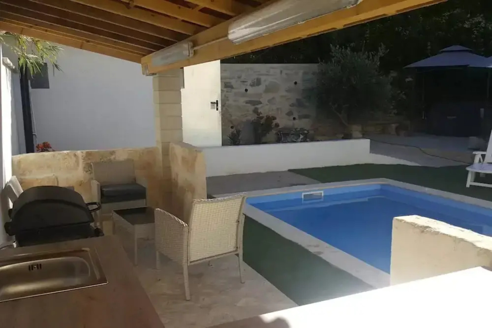 House With 2 Bedrooms in Calvisson, With Pool Access, Enclosed Garden