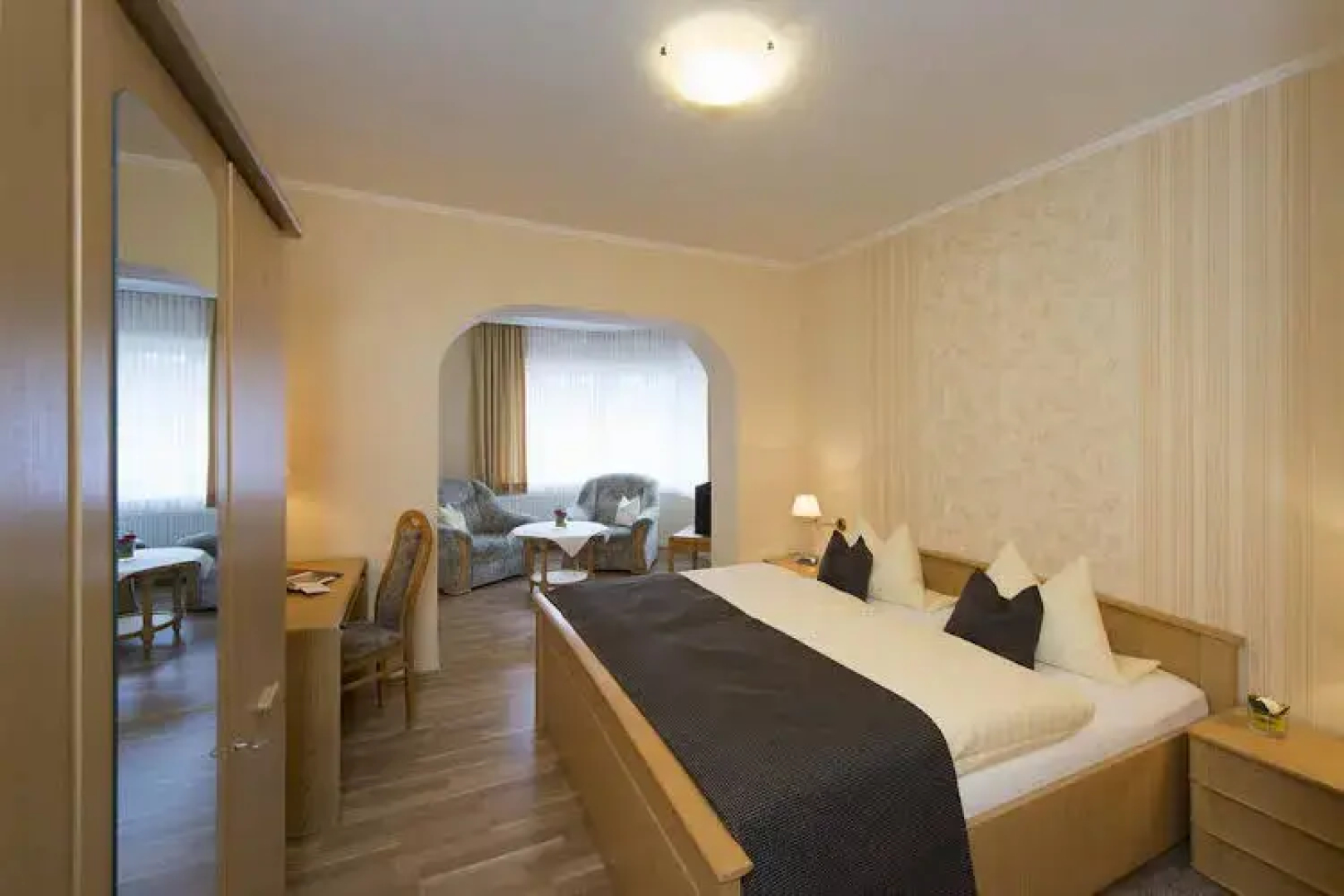 Bio-Hotel Melter
