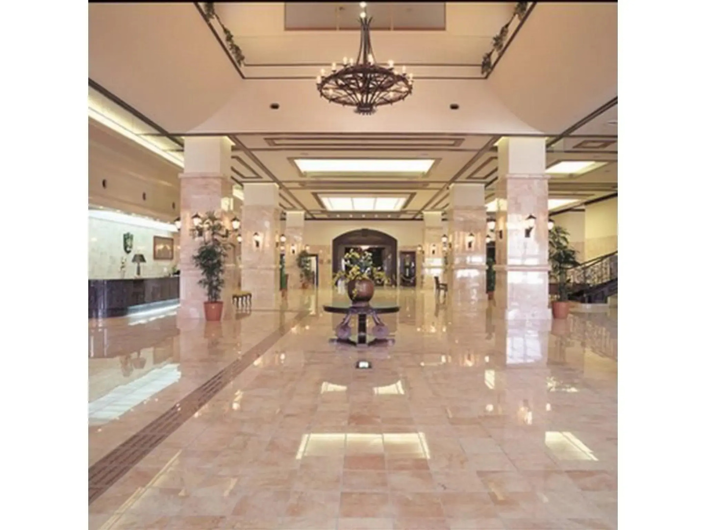 Royal Tainai Park Hotel