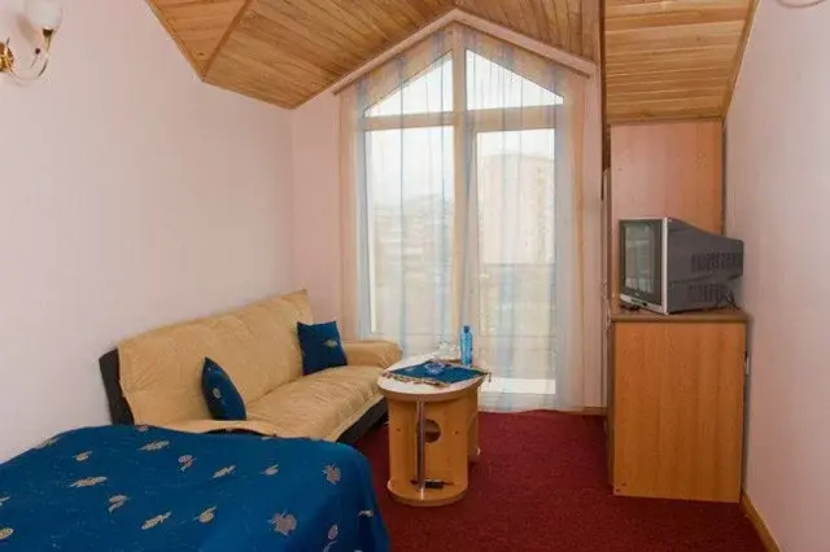 Heghnar Hotel Stepanakert