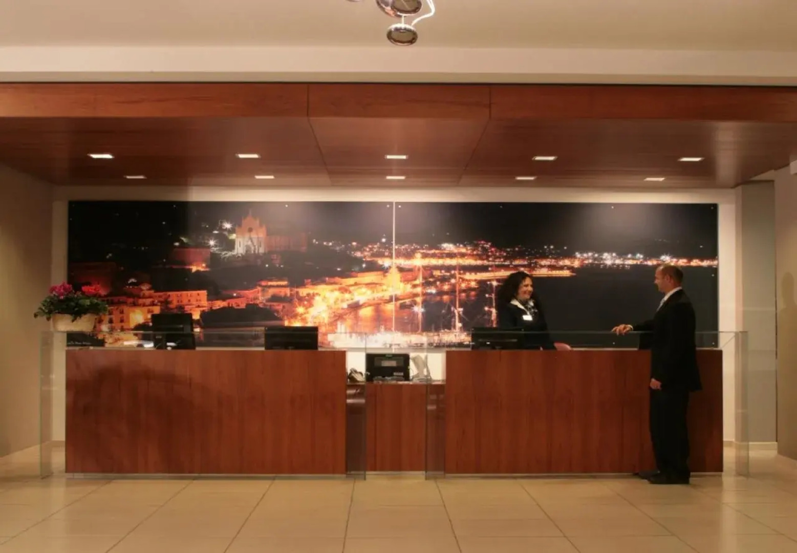 Отель Mirasole International