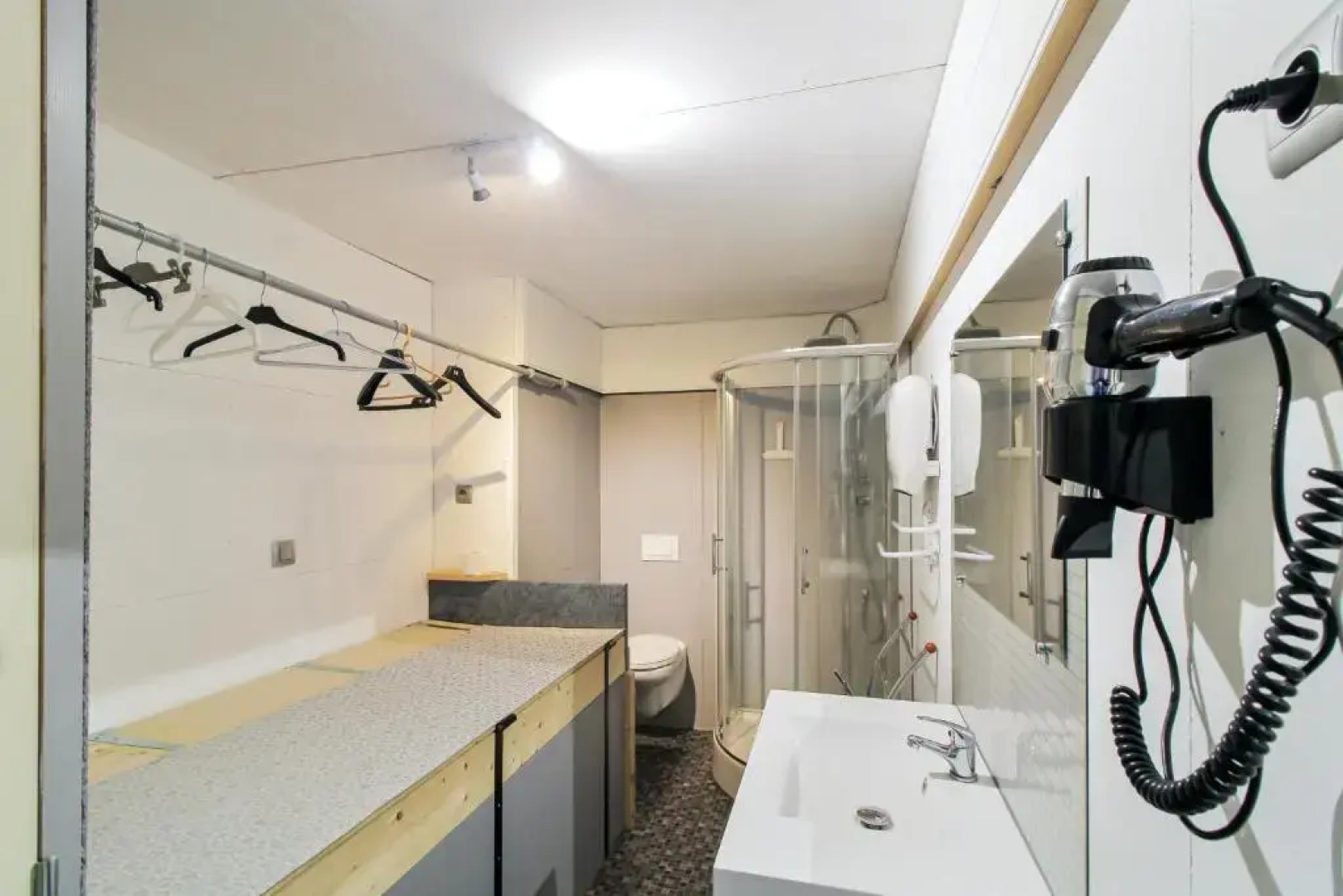 Appartement de 2 chambres avec wifi a Echenans