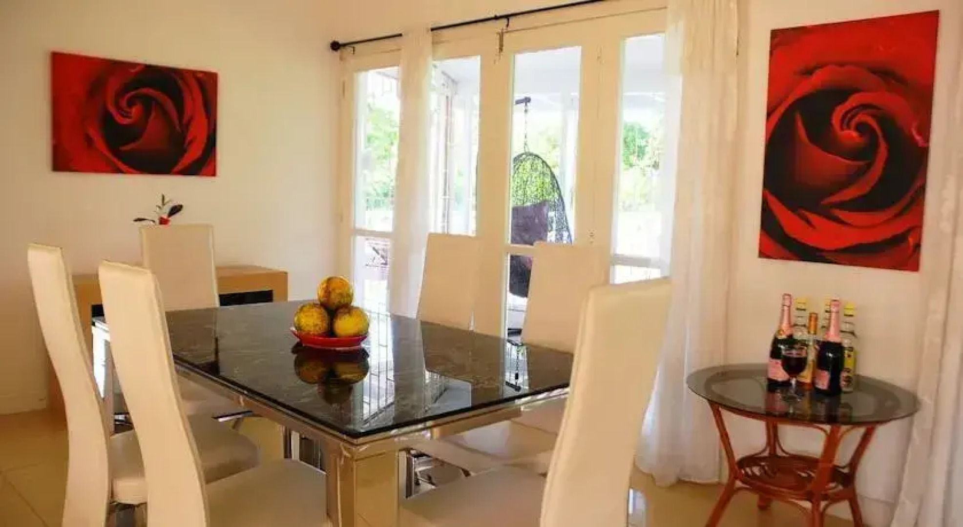 Villa Patiently Waiting