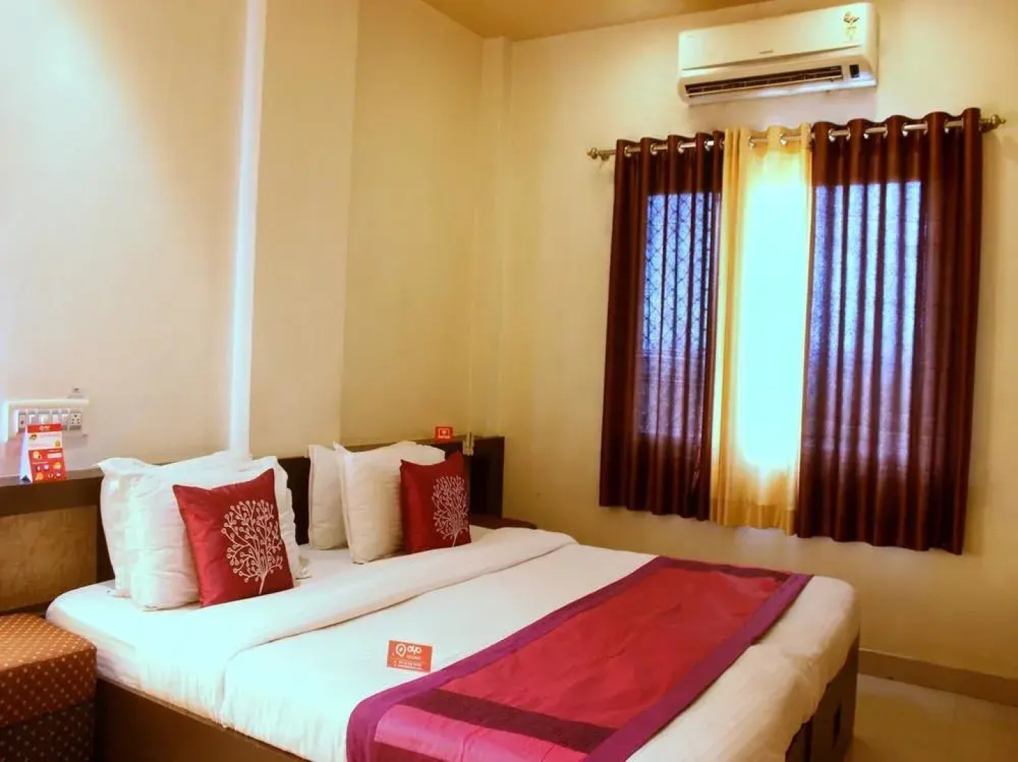 OYO Rooms 100ft Road Udaipur