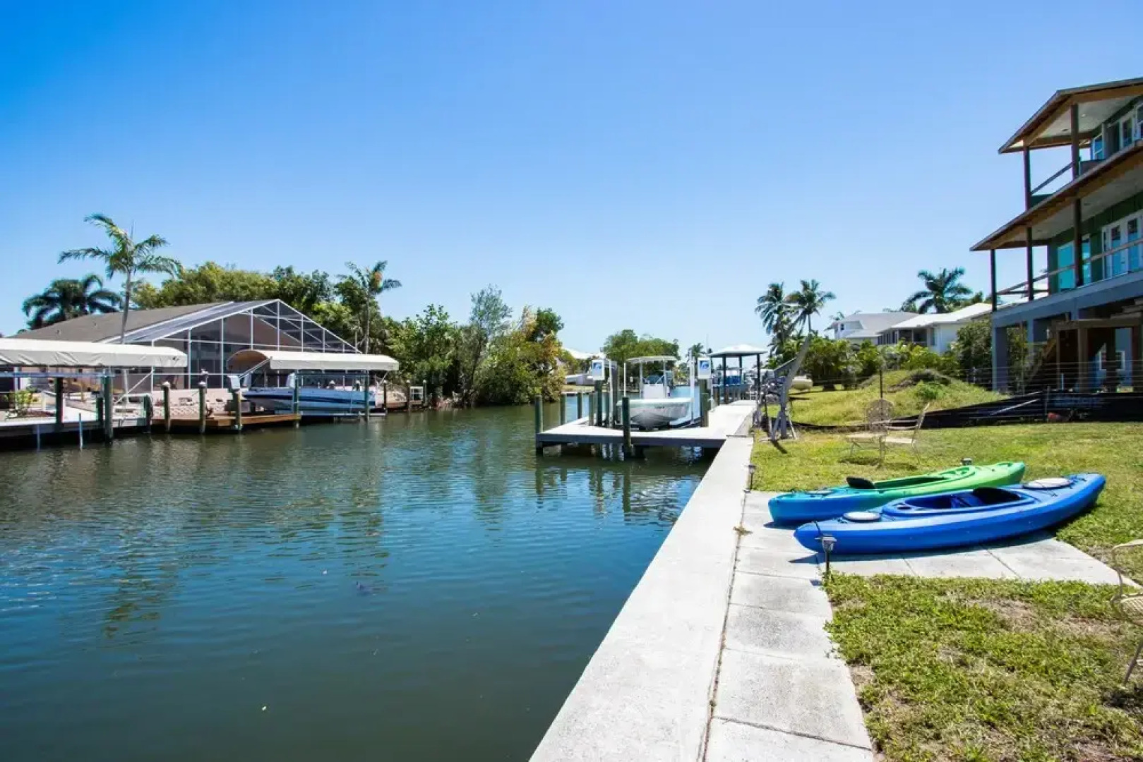 Villa Island Time by Pretty Cape Homes