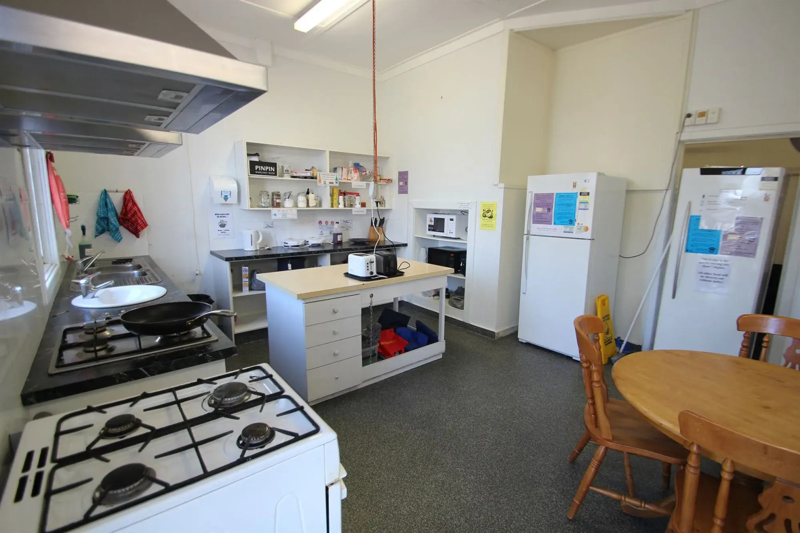 Dolphin Retreat Bunbury - Hostel