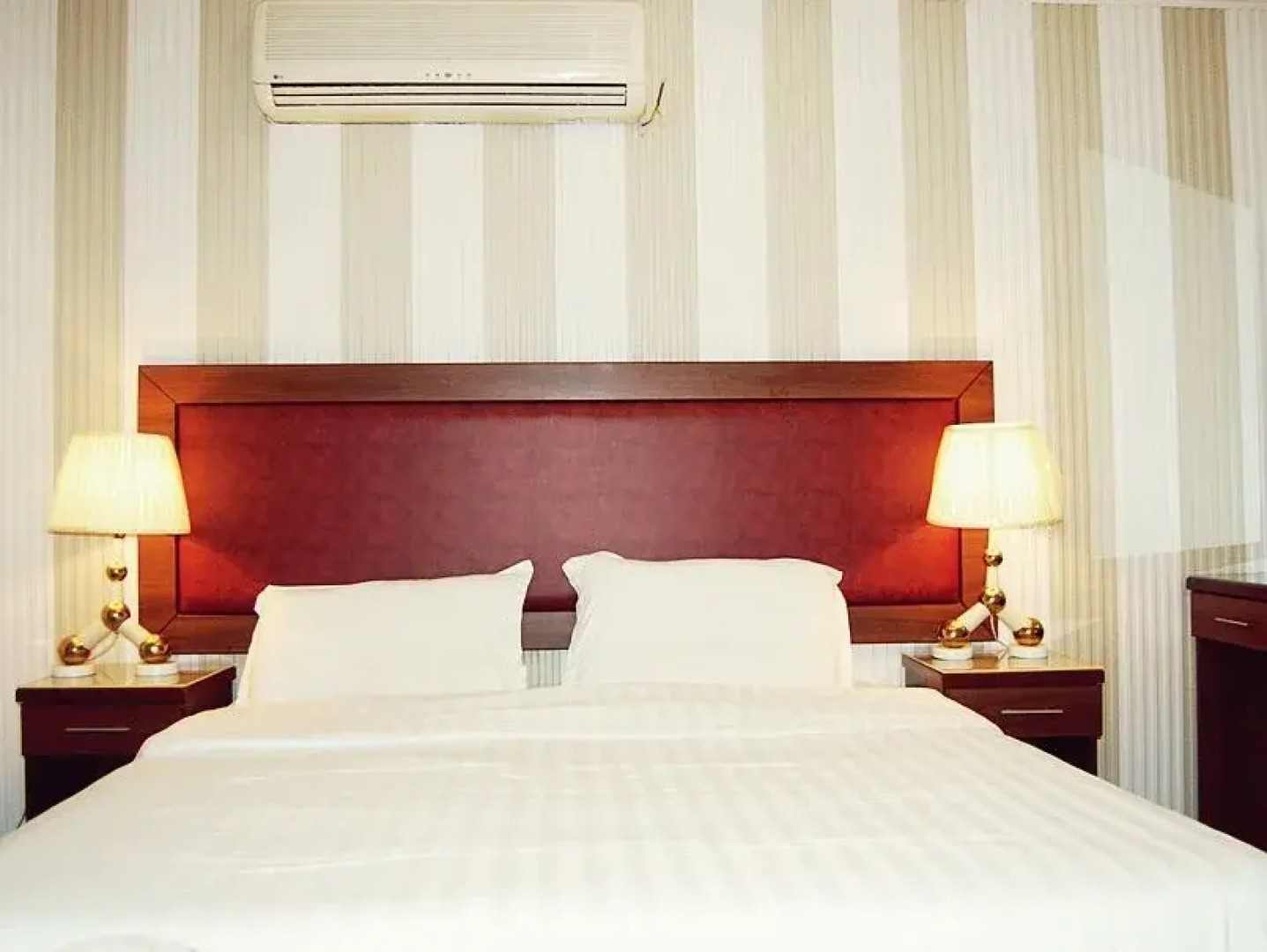 Al Nabarees Al Raqi Furnished Units