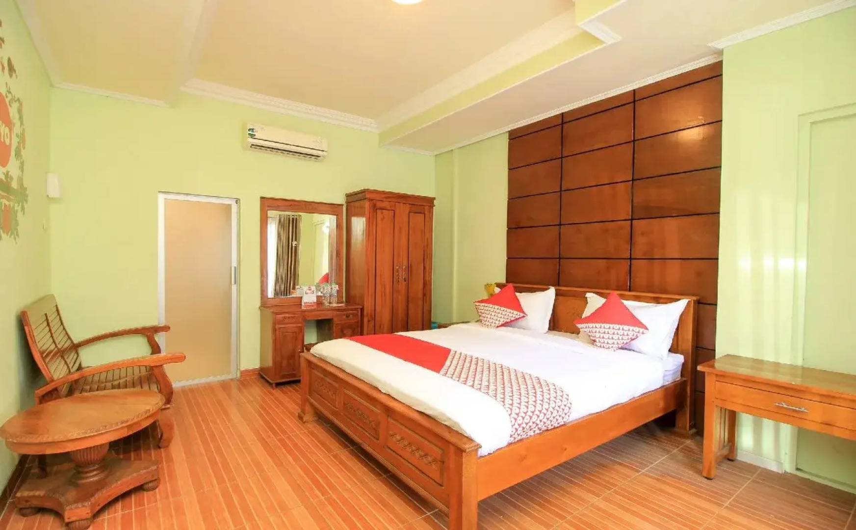 Global Inn Surabaya by RedDoorz