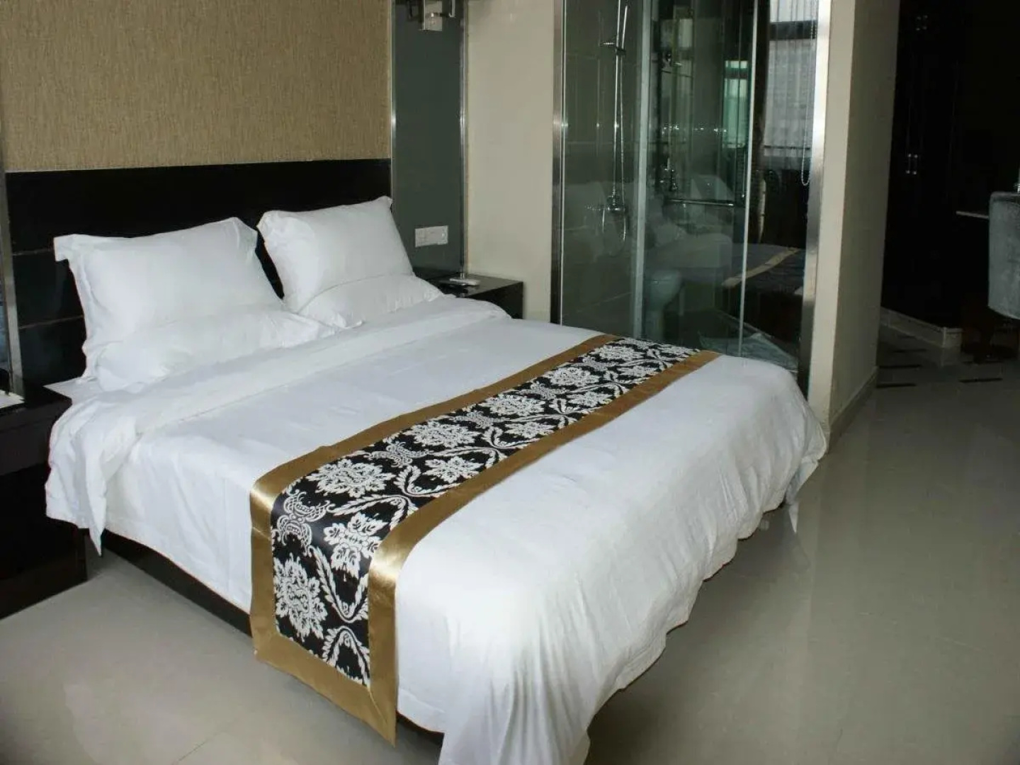 Wanguo Metropolitan Plaza Hotel