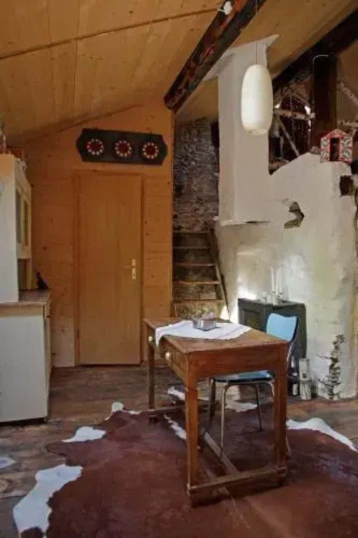 Lieu Secret dans les Alpes Suisses