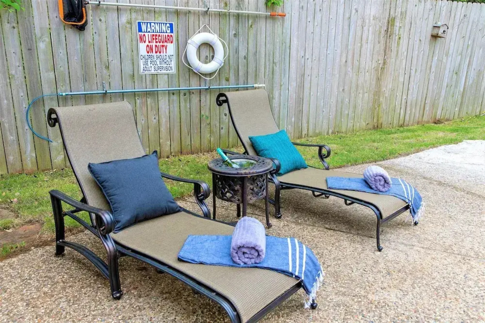 Heart of Fredericksburg w/Pool,Hot-Tub&Grill