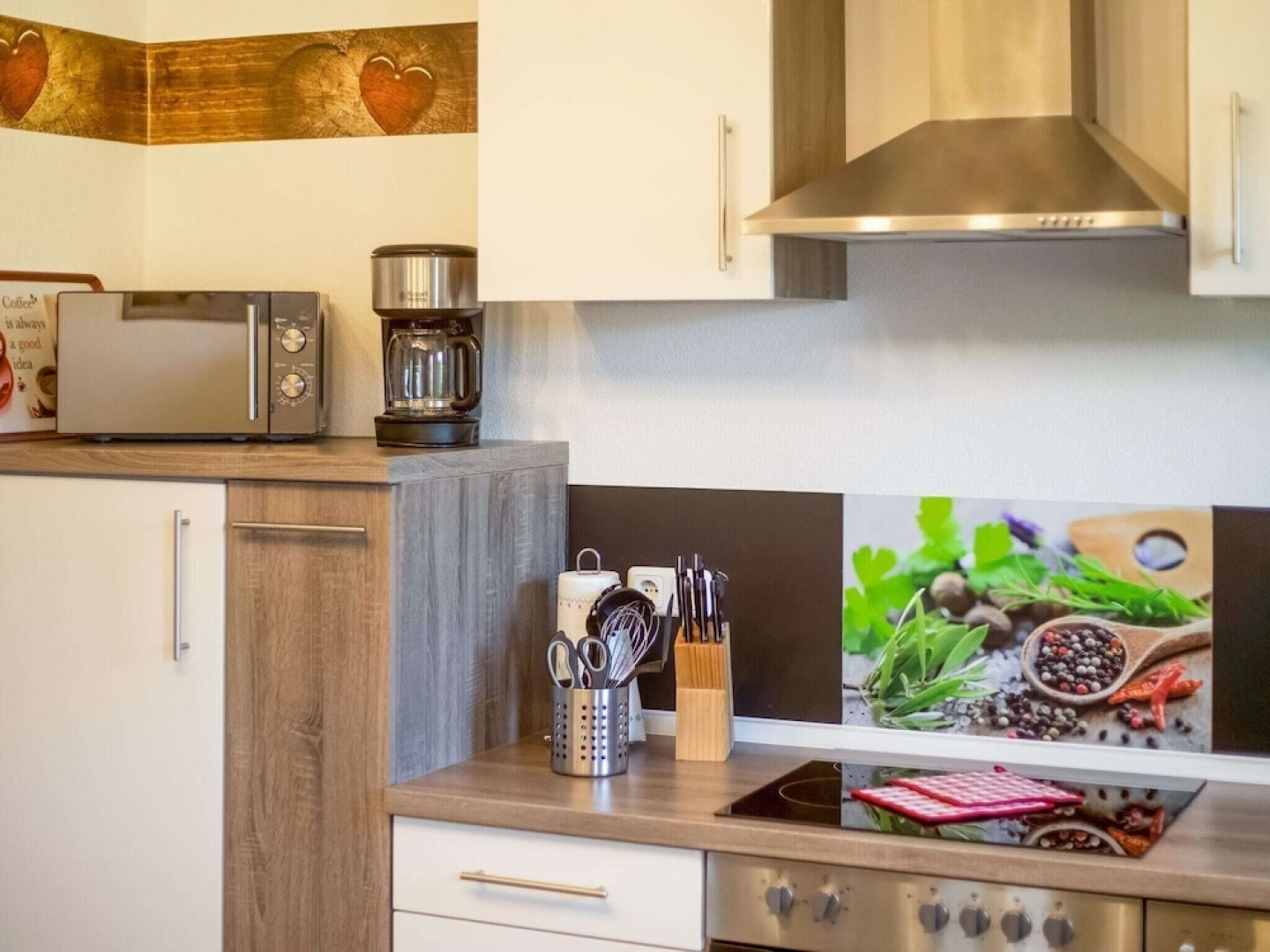 Cosy Apartment With Terrace and Garden Access in a Quiet Wooded Area
