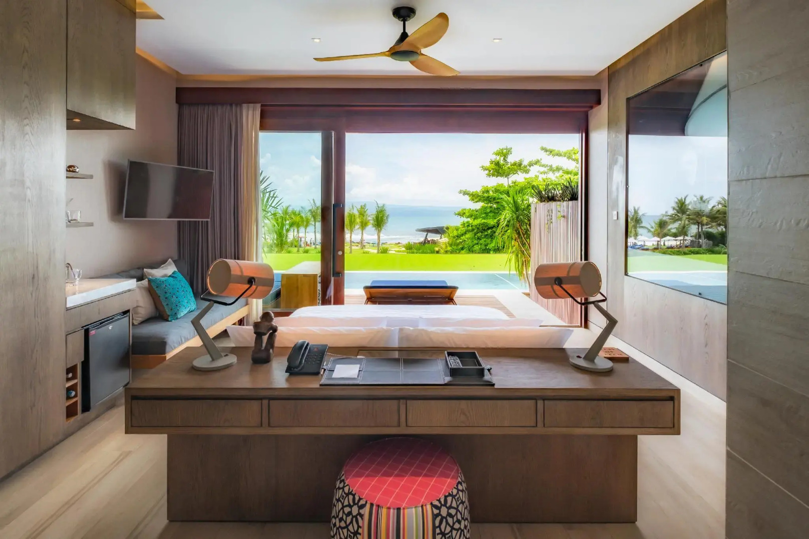 Hotel Komune and Beach Club Bali