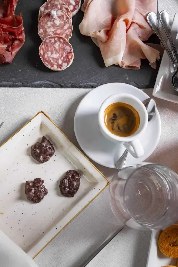 Palazzo Ratti Boutique Rooms