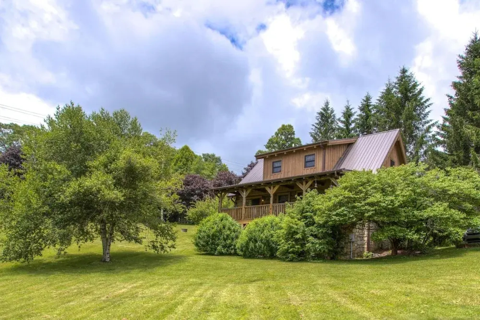Grandma's Mountain Cabin 3 Bedrooms 2 Bathrooms Cabin